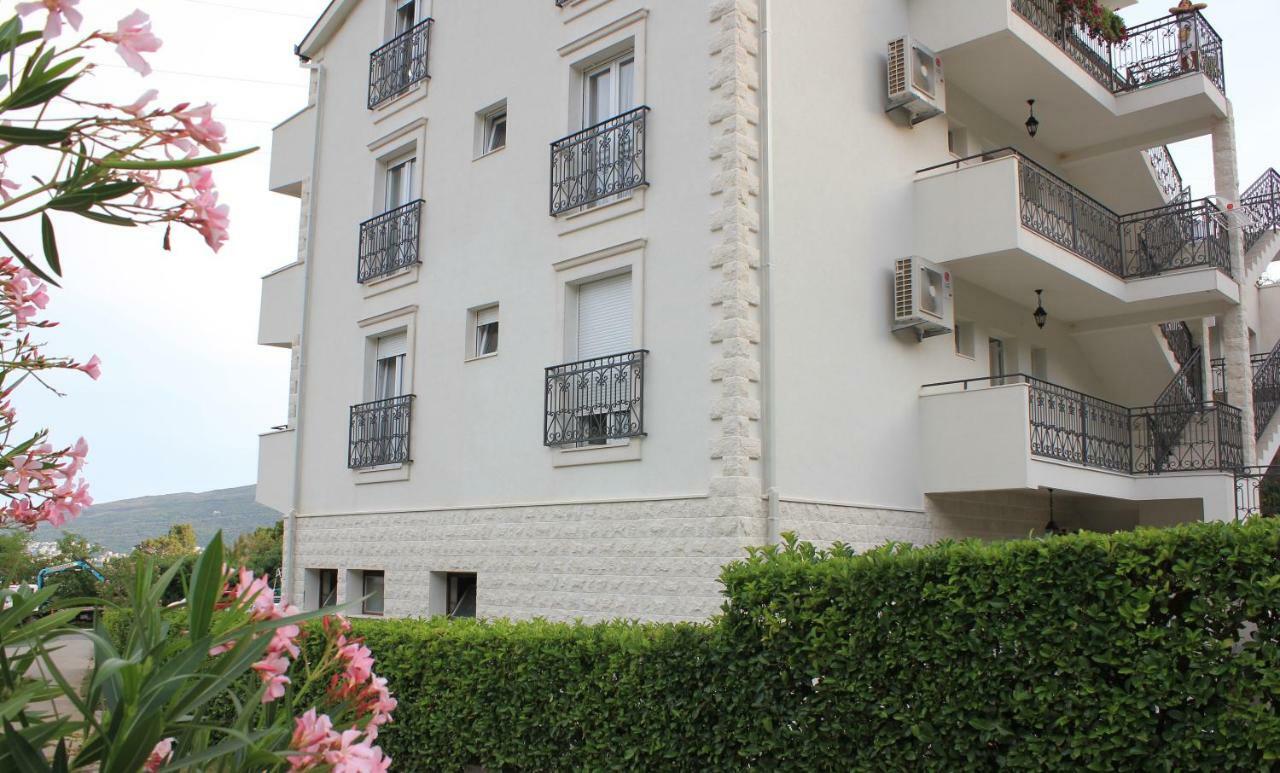 Villa Julia Baošići Exteriér fotografie